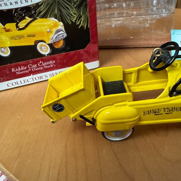 Hallmark 1997 Kiddie Car Classics - 1953 Murray Dump Truck - Picture 6 of 11